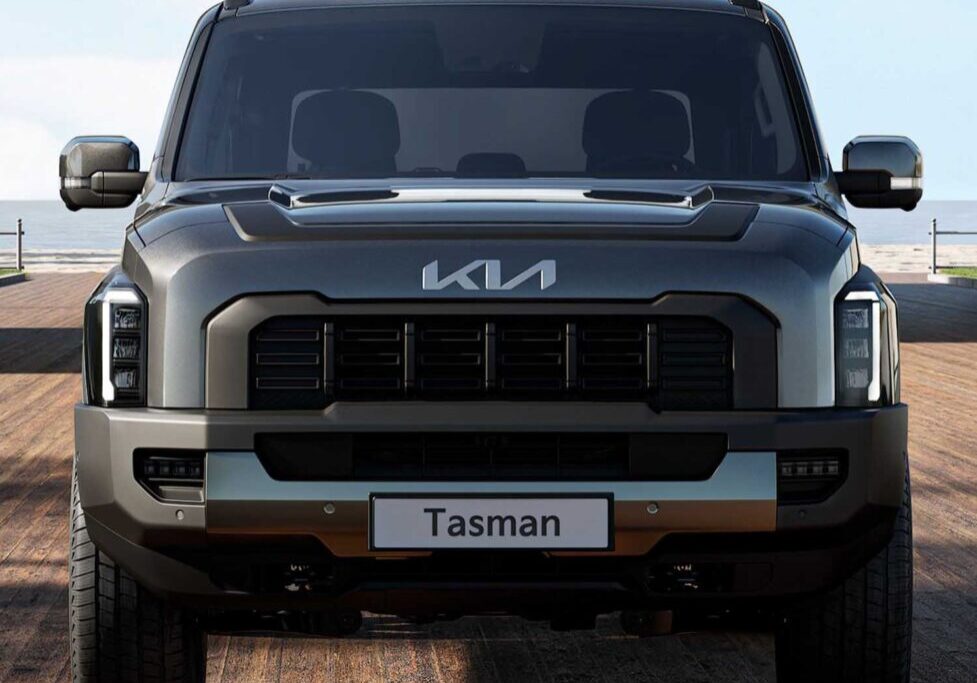 lineup-area-double-cab-exterior-02-lg